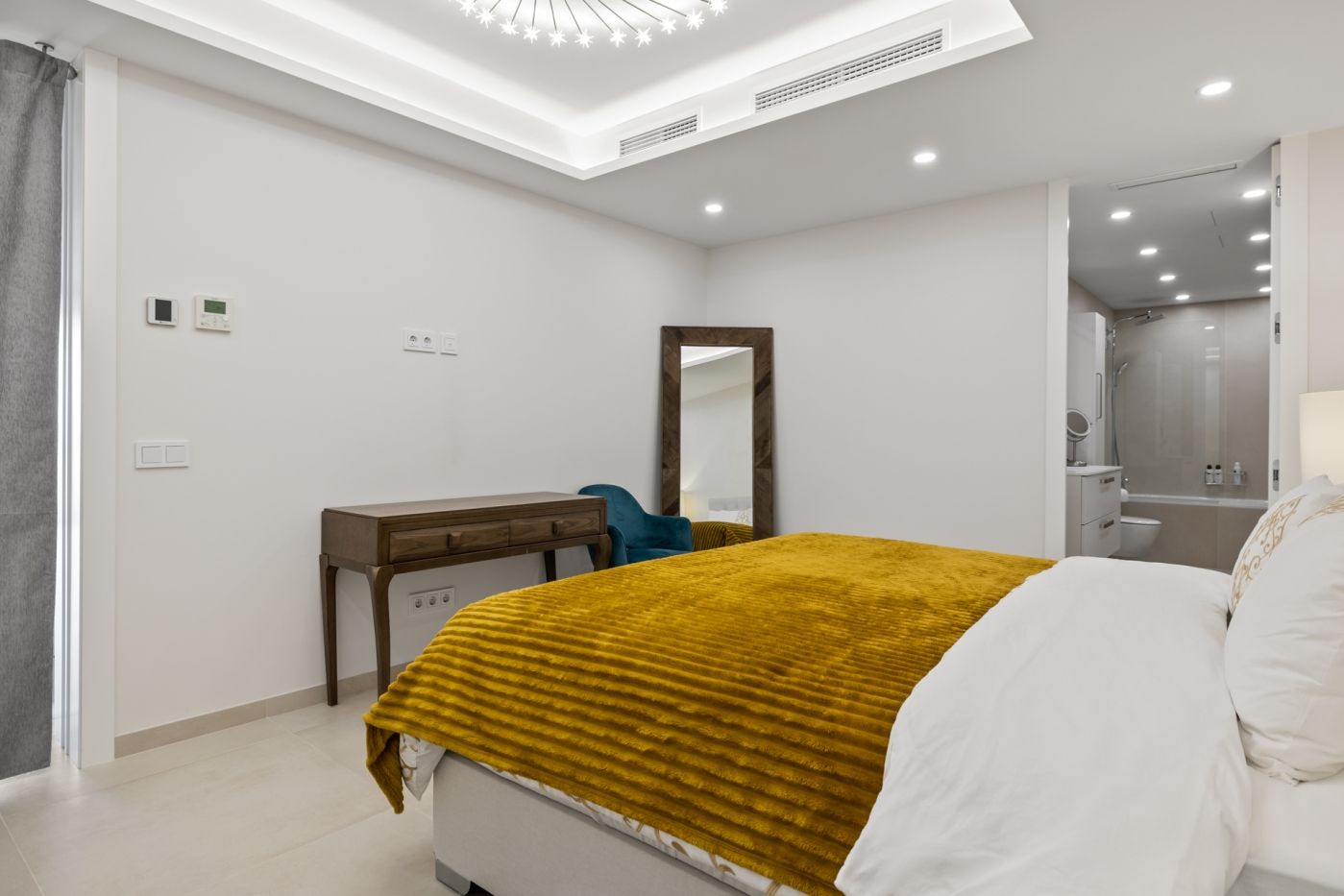 7 Bedroom Apartment in Marbella - Photo 17