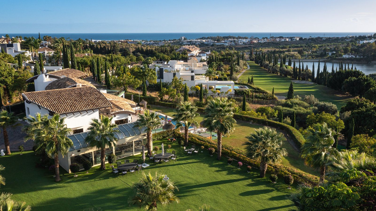 8 Bedroom Villa in Benahavís - Foto 10