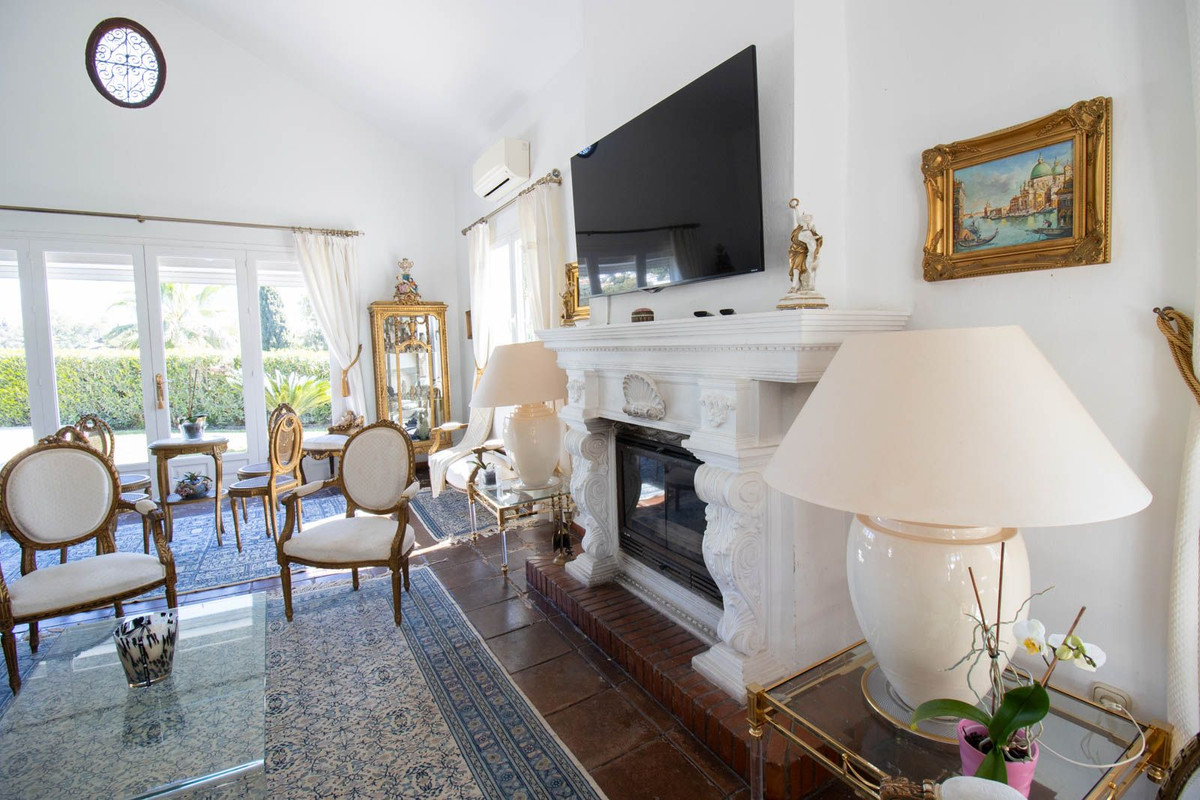 4 Bedroom Villa in Benahavís - Foto 25