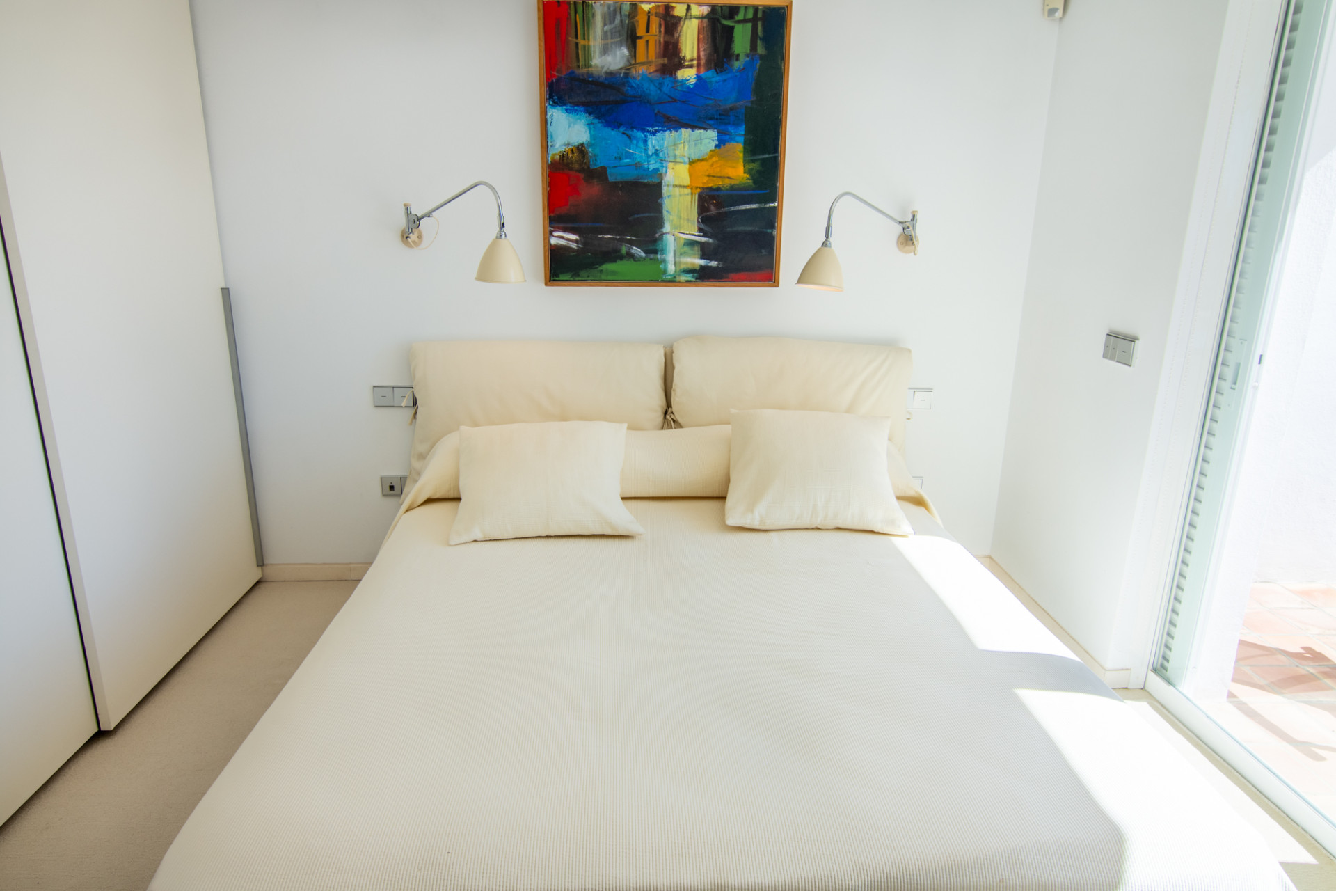 4 Bedroom Villa in Marbella - Photo 8