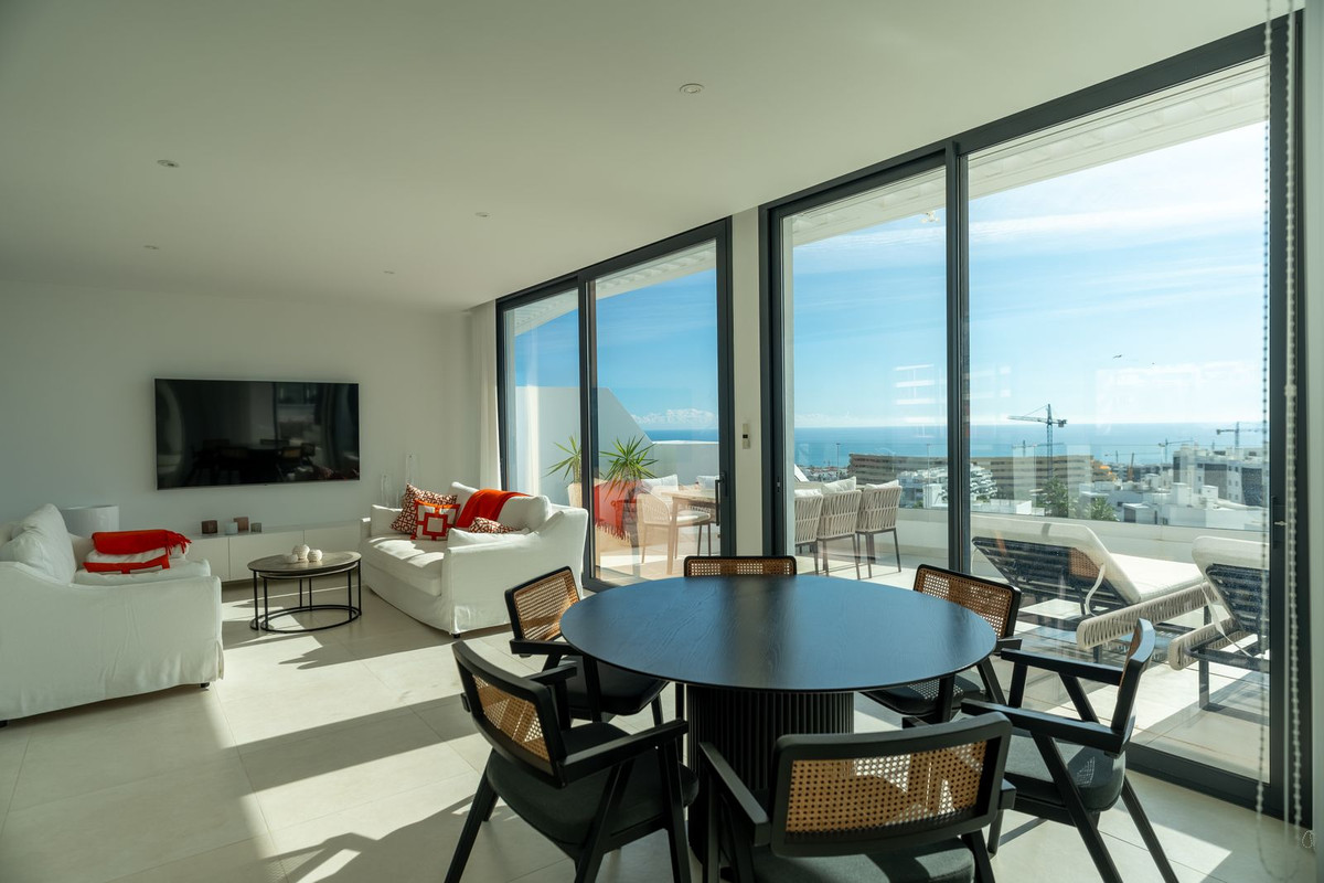 3 Bedroom Penthouse in Fuengirola - Photo 48