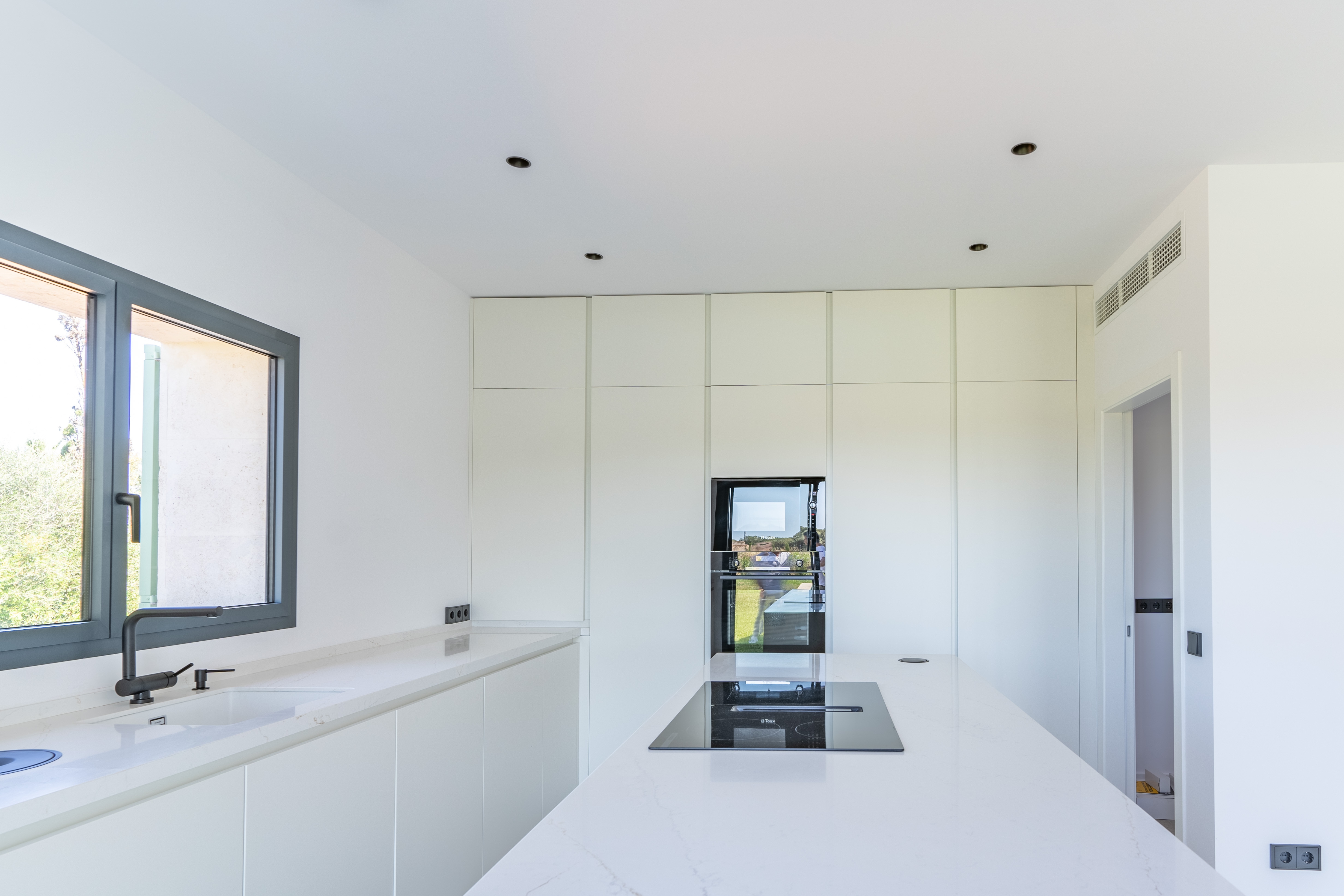 Chalet de 5 dormitorios con piscina en Baleares – Foto 16
