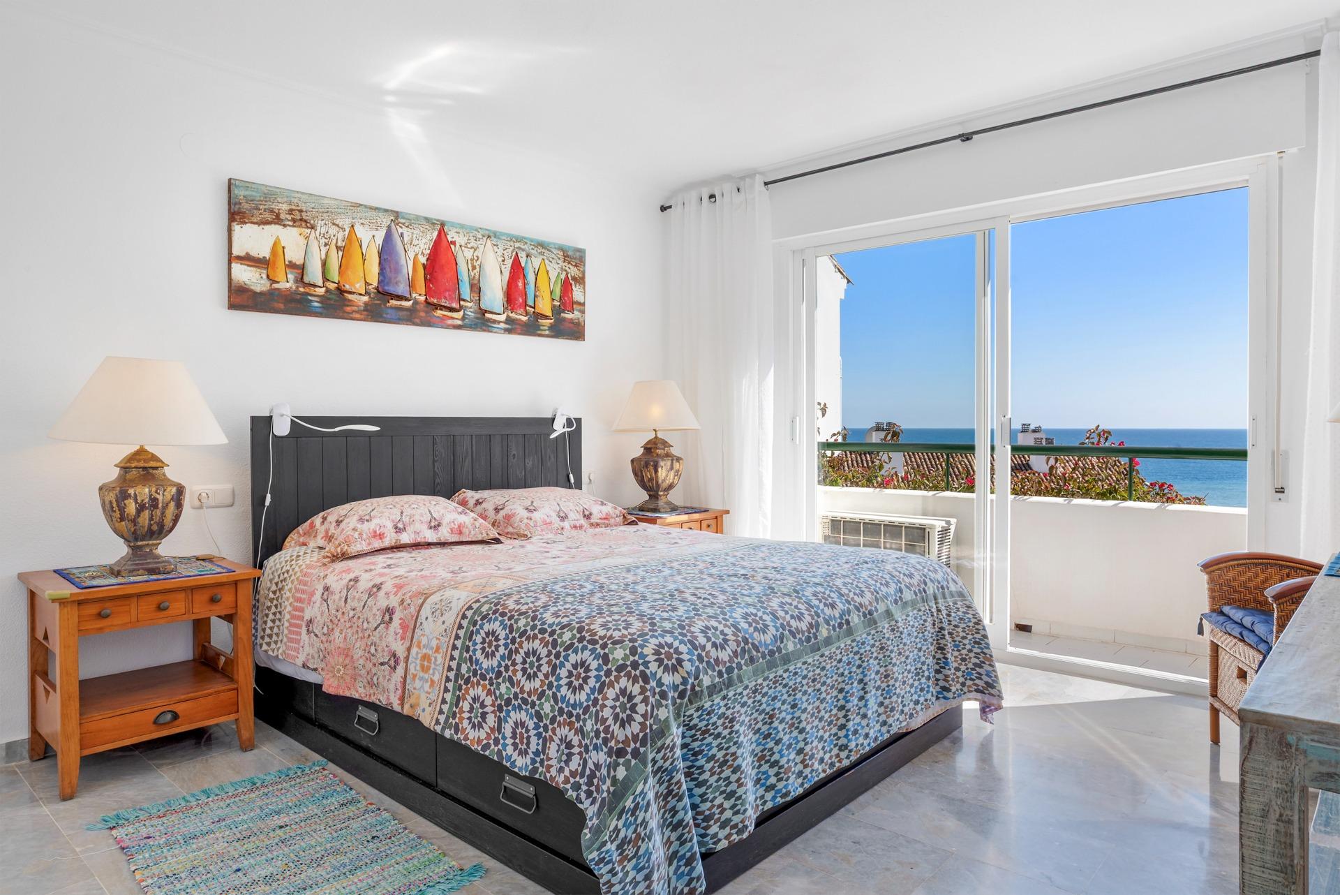 3 Bedroom Villa in Estepona - Photo 20