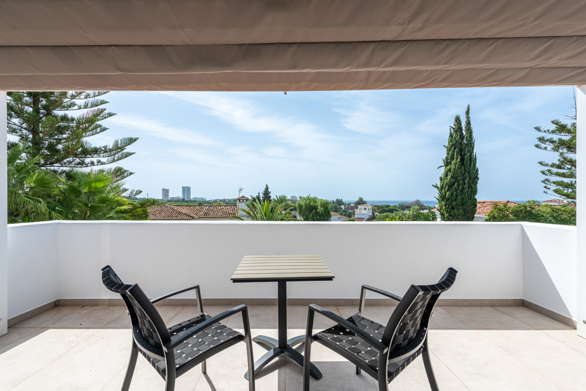 4 Bedroom Villa in Marbella - Photo 26