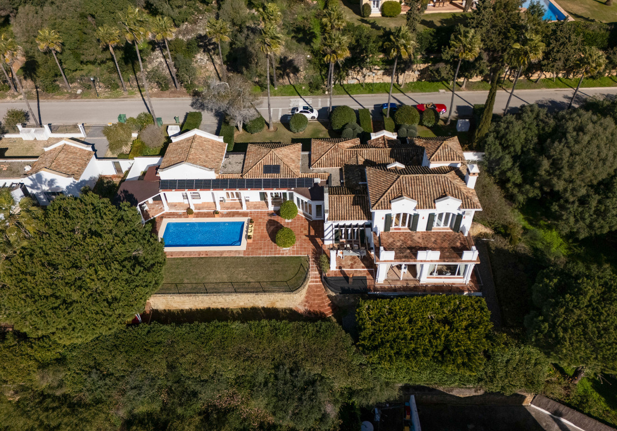 6 Bedroom Villa in Sotogrande - Photo 3