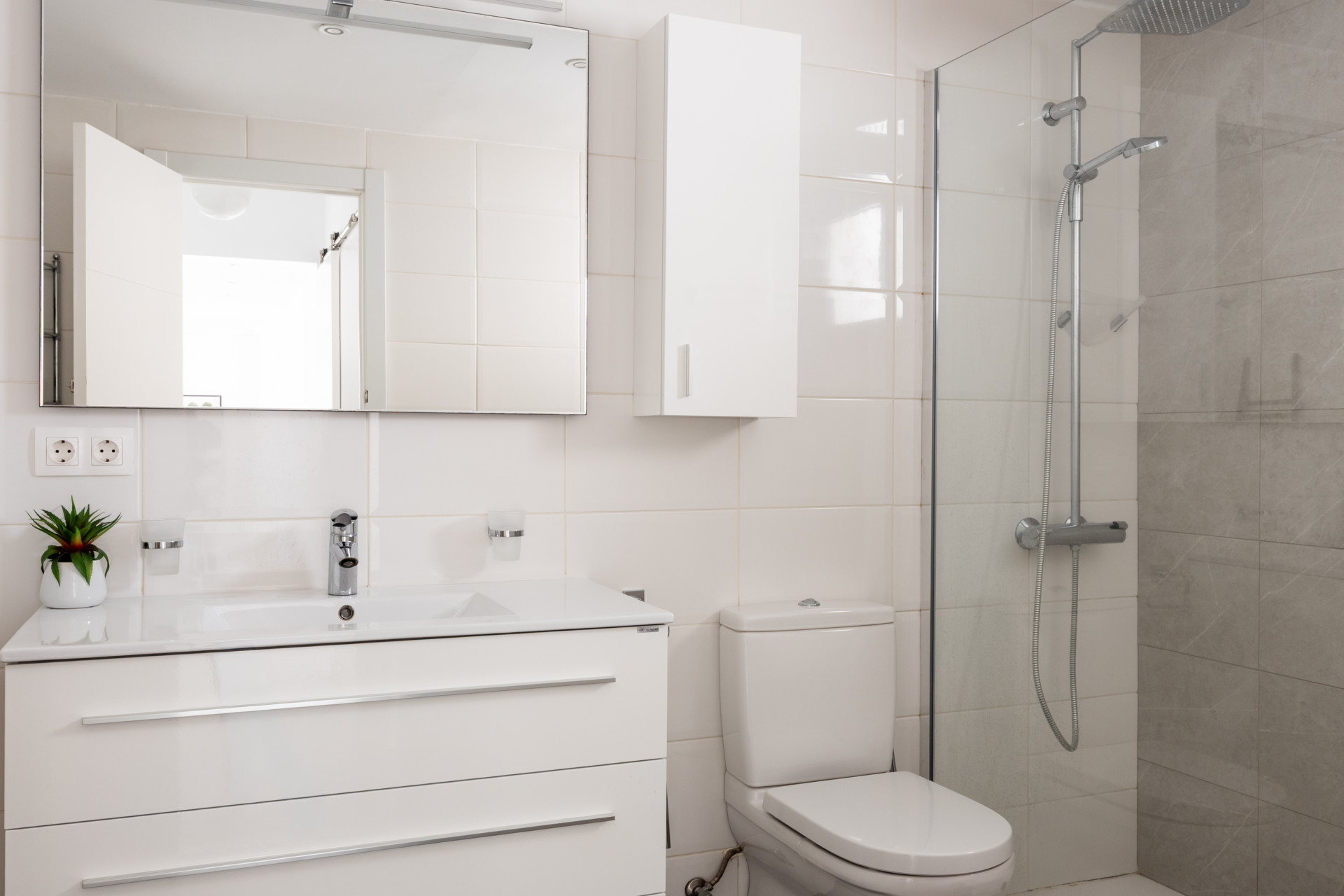 Apartamento com 4 quartos com vista mar em Málaga, Espanha – Foto 12