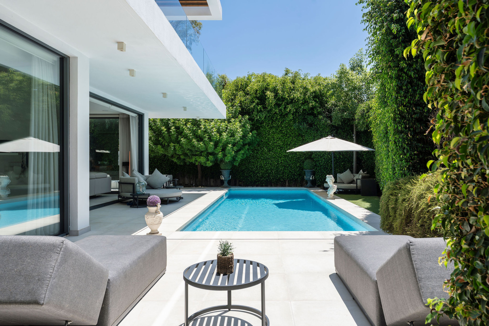 4 Bedroom Villa in Estepona - Photo 31