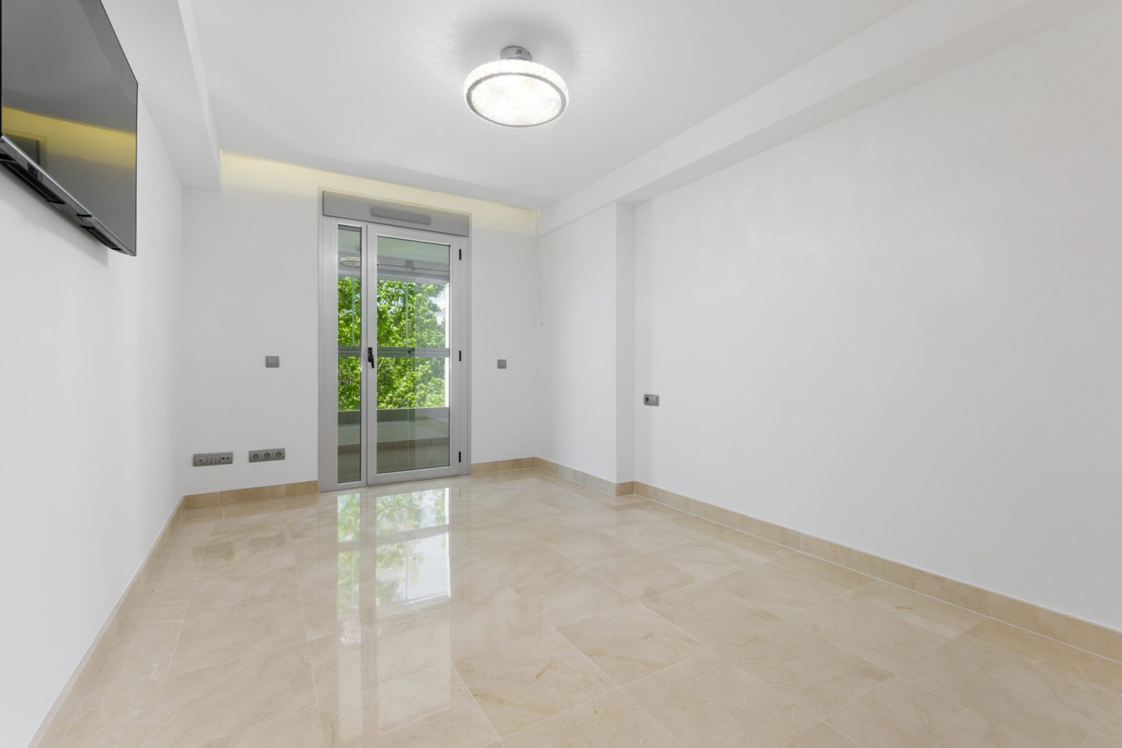 3 Bedroom Apartment in San Pedro de Alcántara - Photo 21
