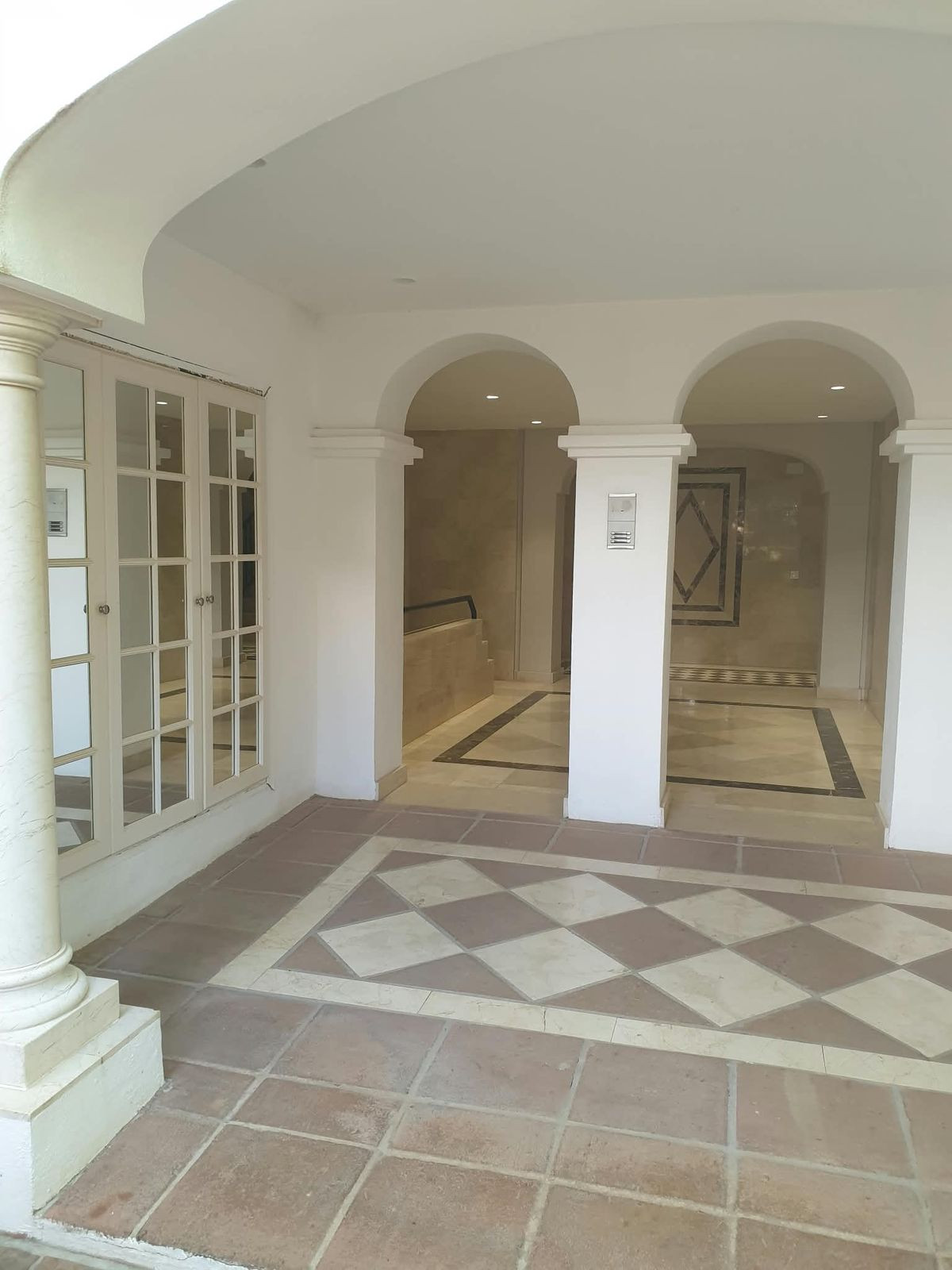 3 Bedroom Apartment in Marbella - Photo 18