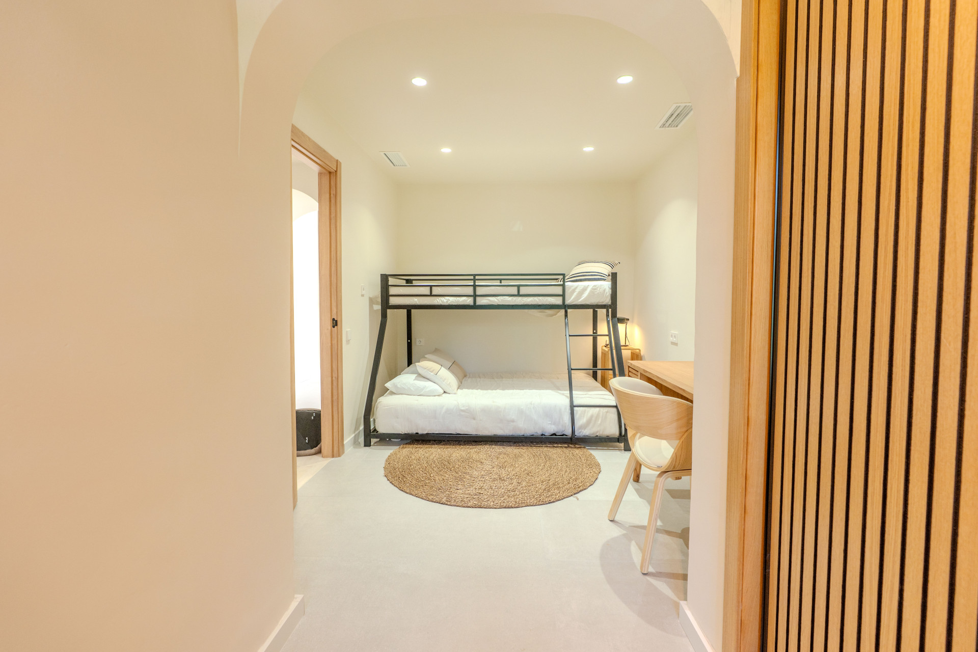 3 Bedroom Apartment in Estepona - Photo 37