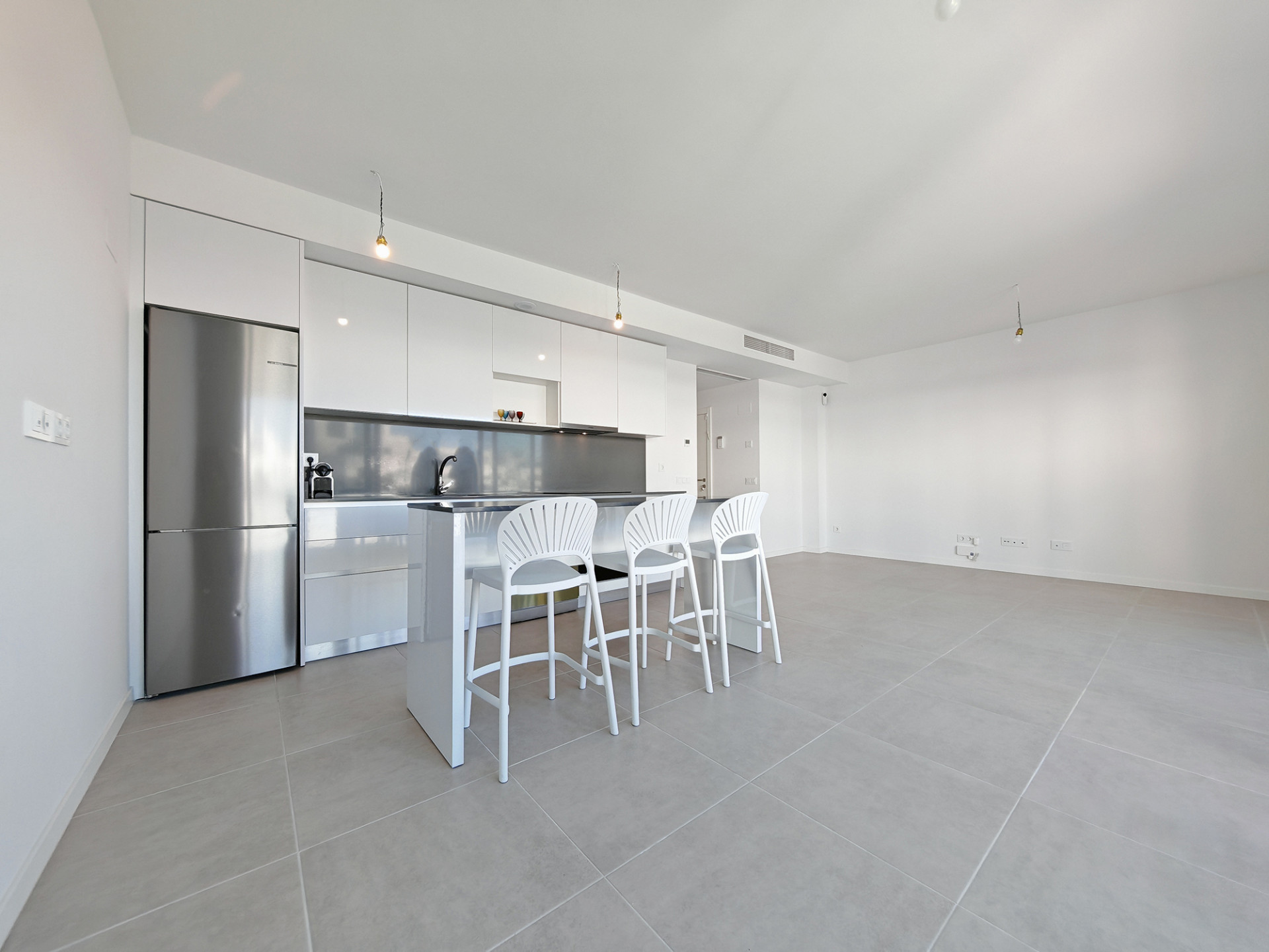 2 Bedroom Apartment in Estepona - Photo 4