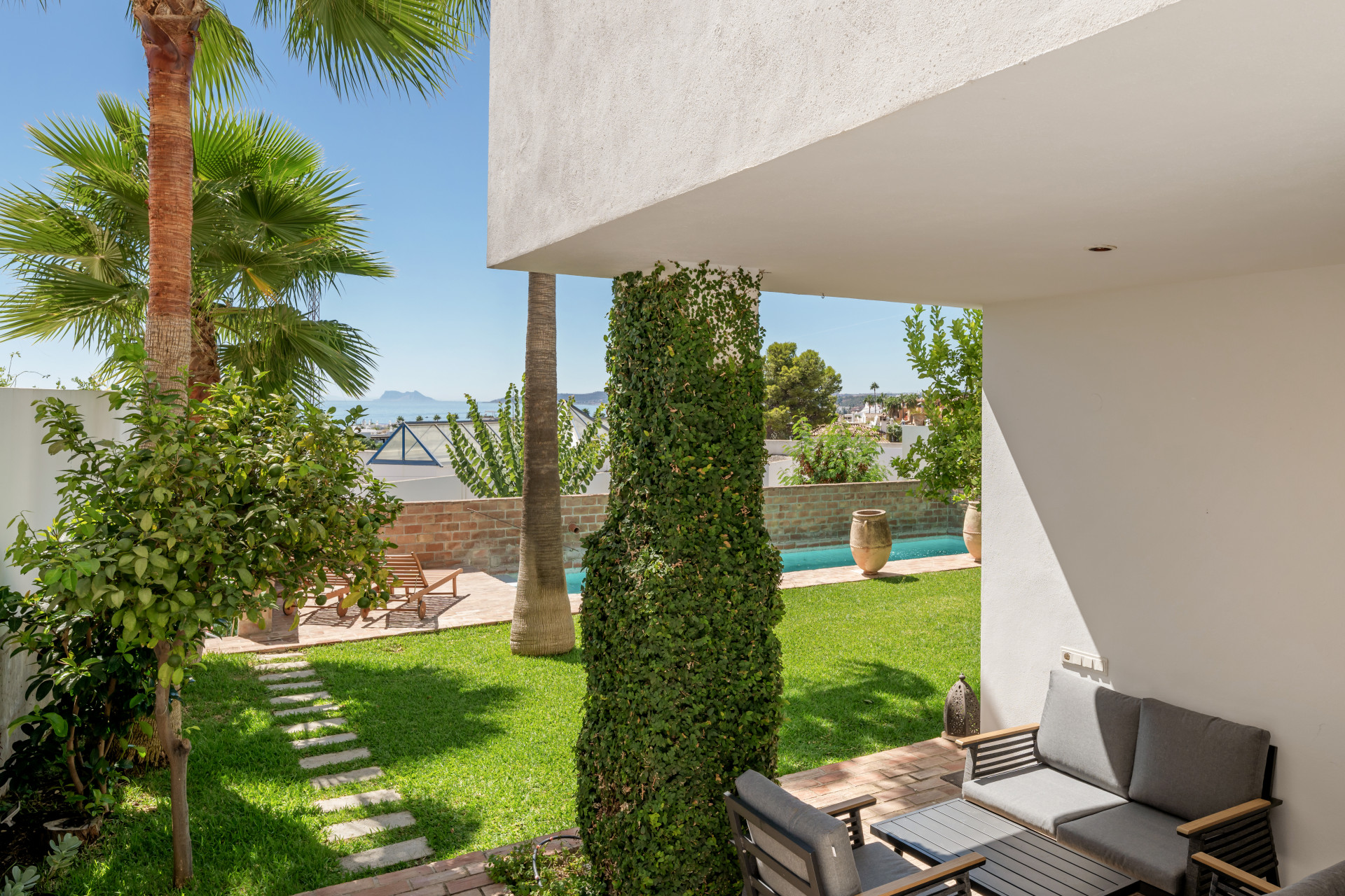 4 Bedroom Villa in Estepona - Photo 24