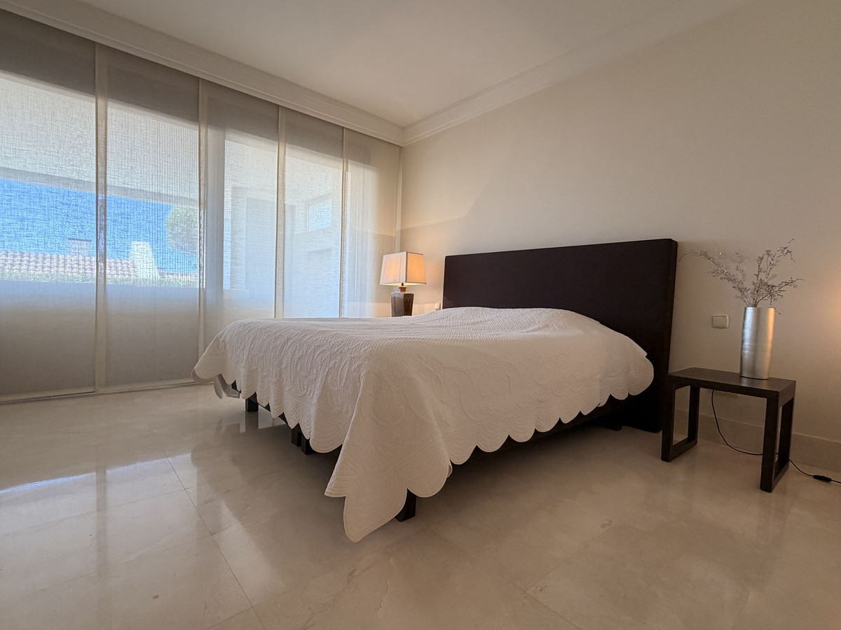 2 Bedroom Apartment in Marbella - Photo 13