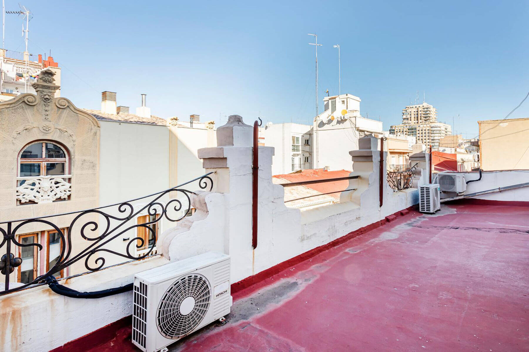 Piso de 1 dormitorio en Valencia – Foto 1
