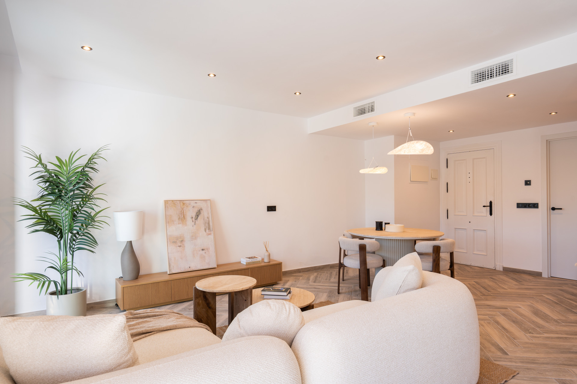 3 Bedroom Penthouse in Benahavís - Photo 16