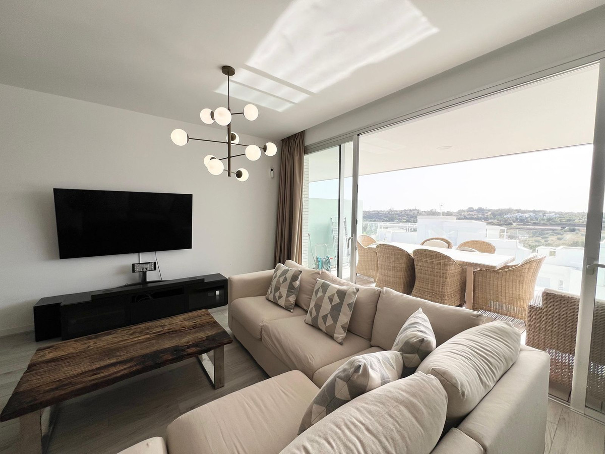 3 Bedroom Townhouse in Estepona - Photo 5