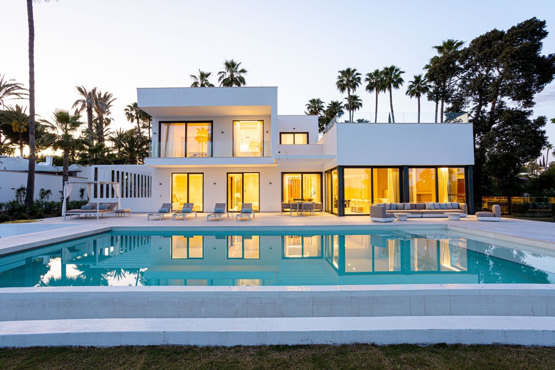 Villa in El Paraiso Alto