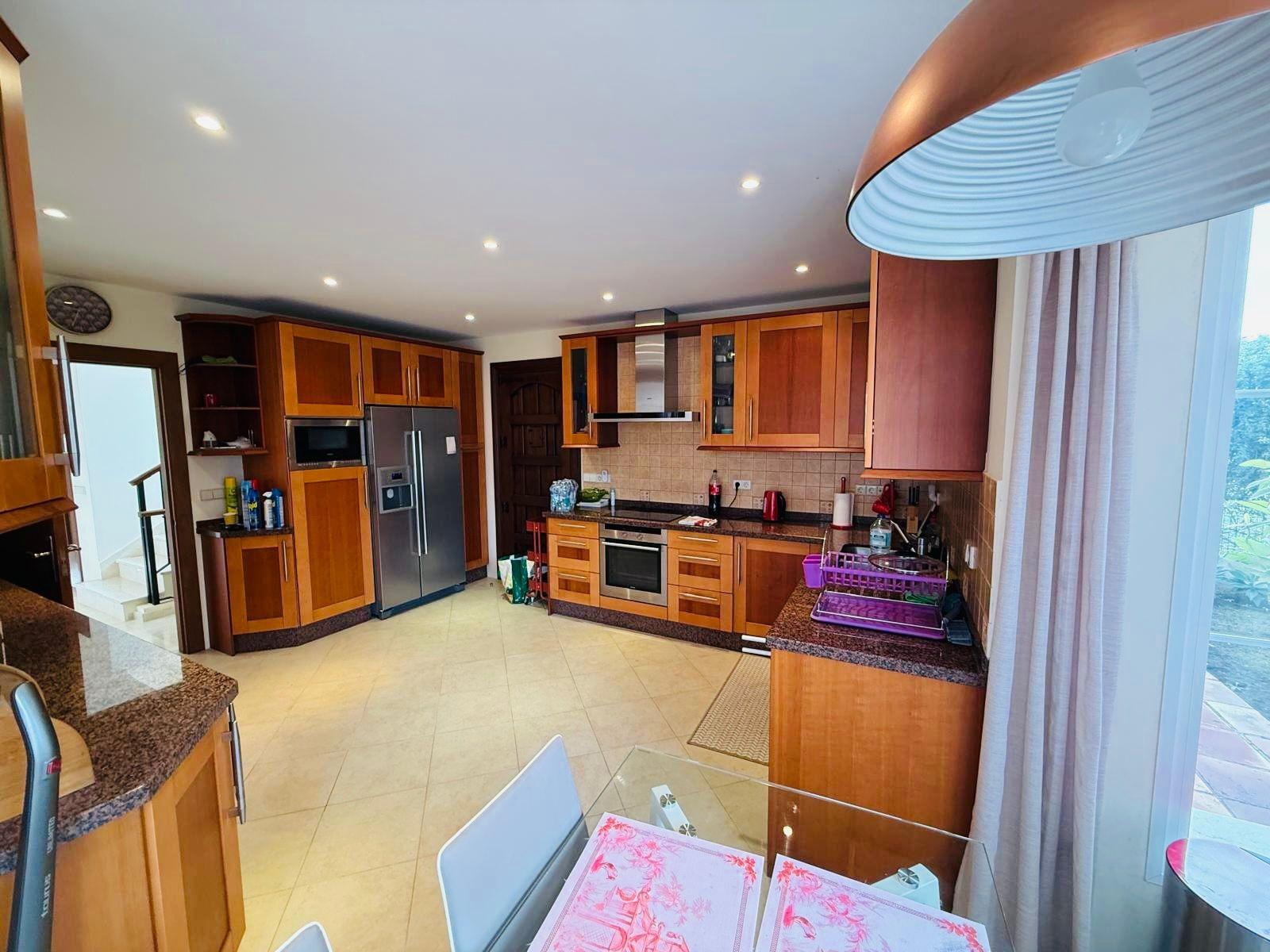 5 Bedroom Villa in Casares - Photo 15