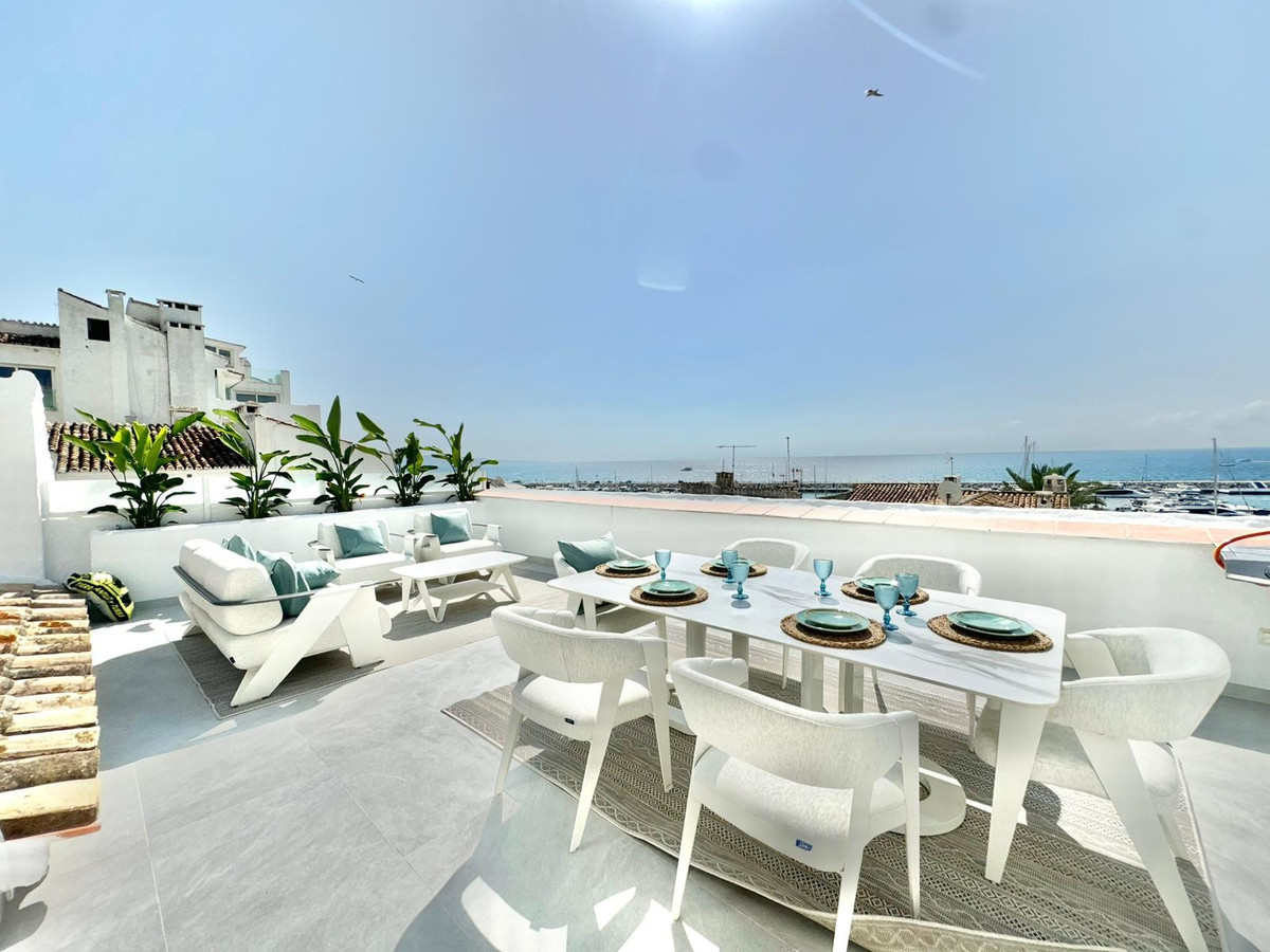 3 Bedroom Apartment in Marbella