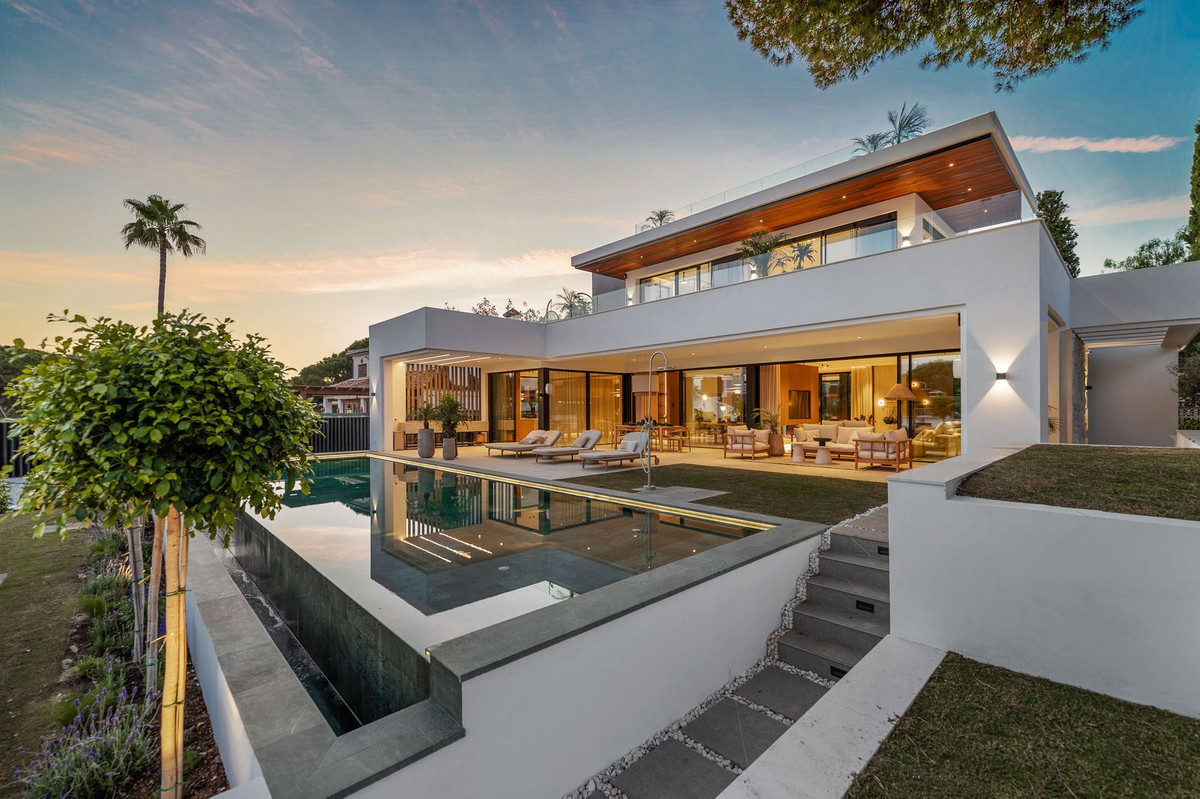 6 Bedroom Villa in Marbella - Photo 88