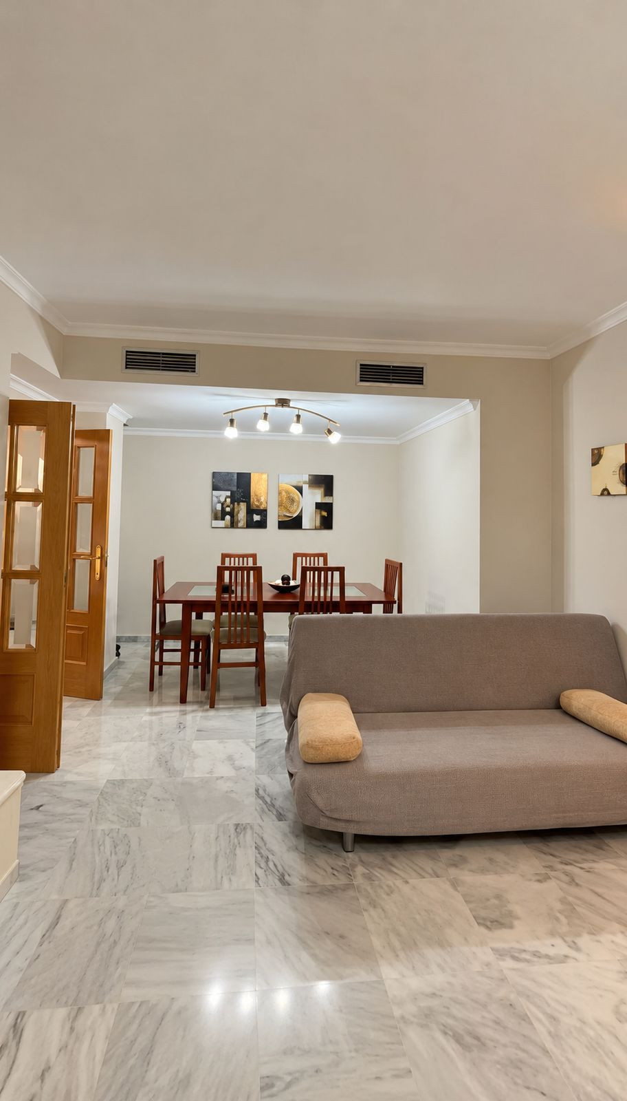 3 Bedroom Apartment in Benalmádena - Photo 4