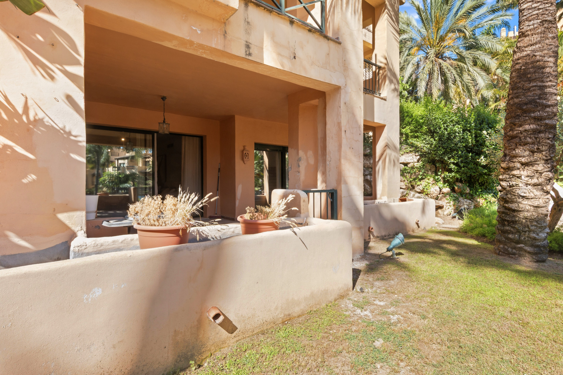2 Bedroom Apartment in Estepona - Photo 20