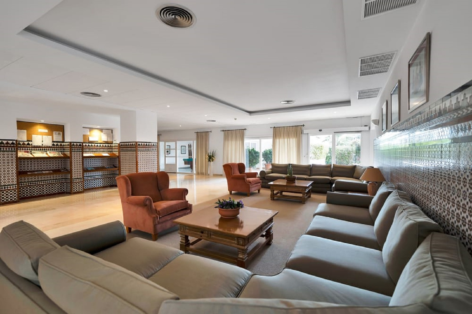 2 Bedroom Apartment in Estepona - Photo 20
