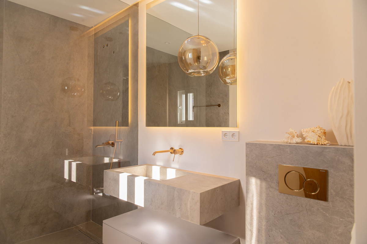Apartamento com 4 quartos com piscina em Málaga, Espanha – Foto 26