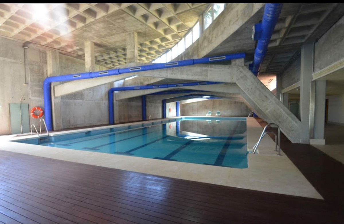 1 Bedroom Apartment in Estepona - Photo 25