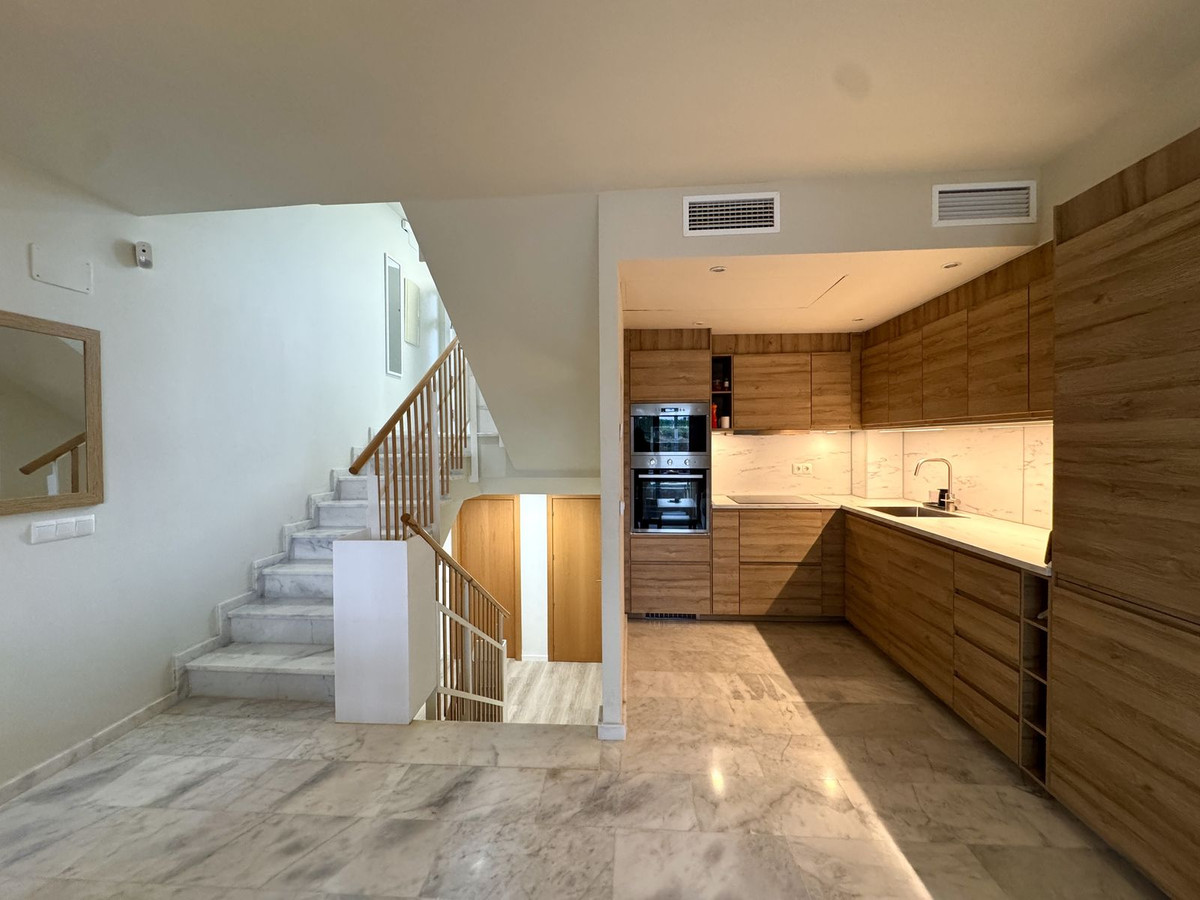 3 Bedroom Townhouse in Mijas - Photo 11