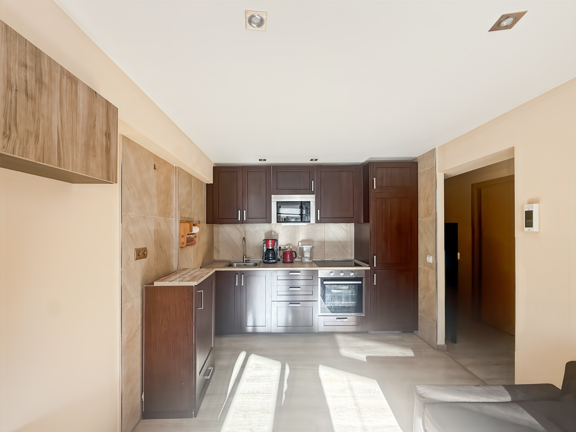 2 Bedroom Apartment in Benalmádena - Photo 8