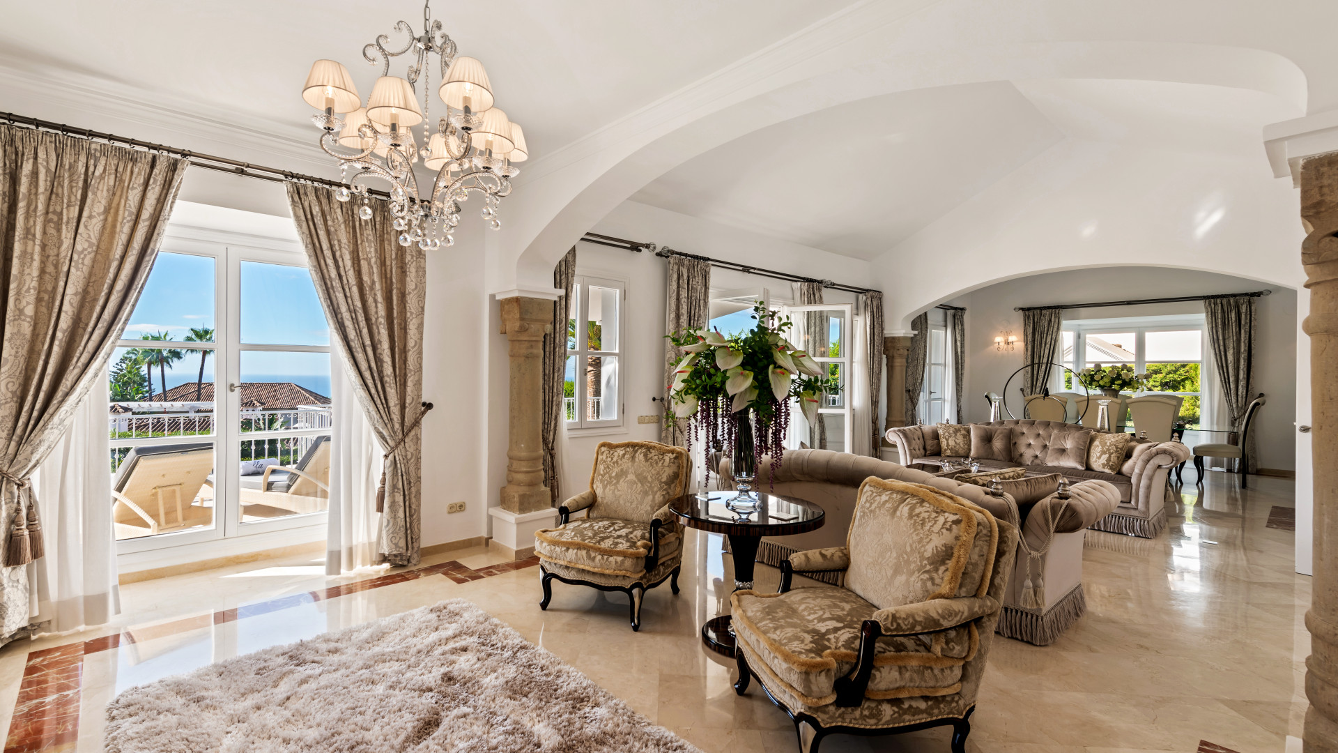 7 Bedroom Villa in Marbella - Photo 5