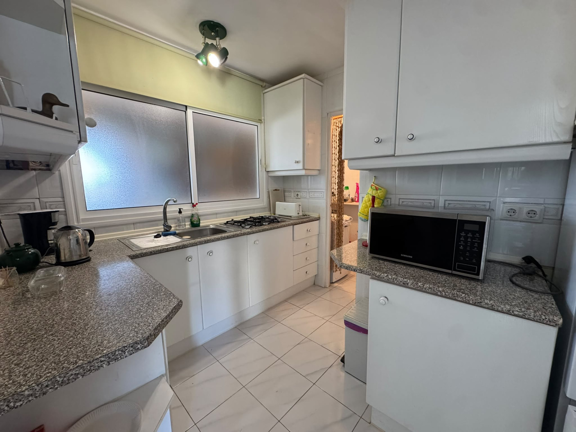 1 Bedroom Apartment in Estepona - Photo 5