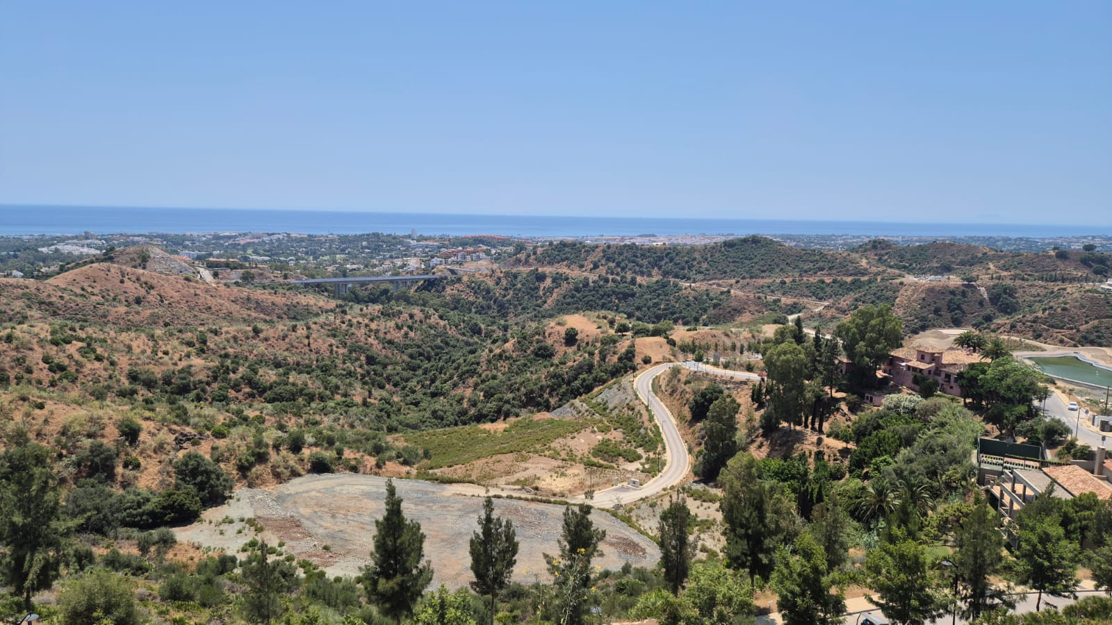 1,587 m² Plot in Benahavís - Photo 8