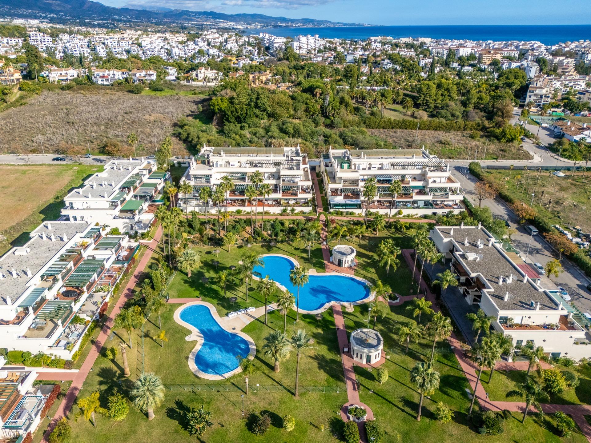 2 Bedroom Apartment in Marbella - Foto 3