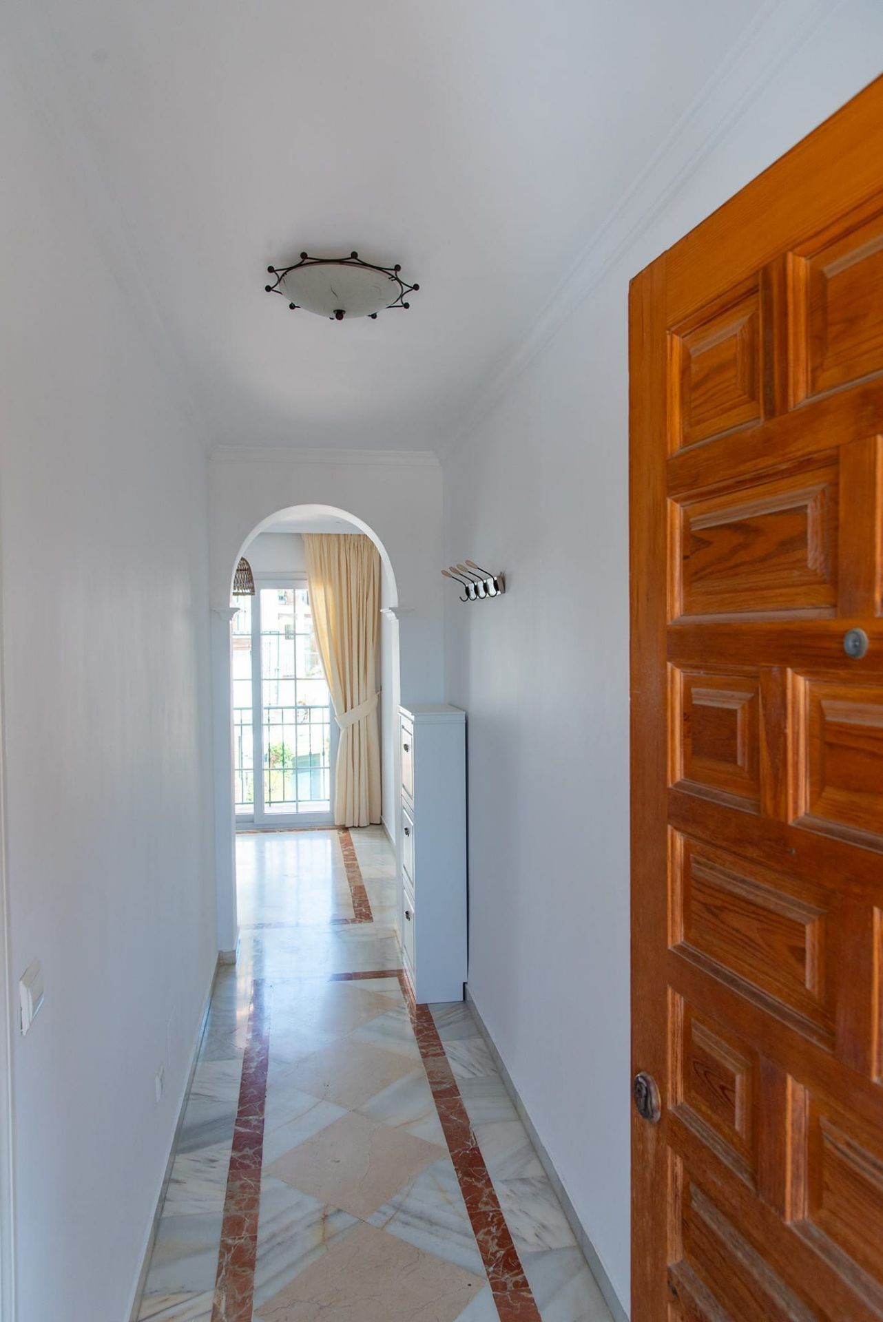 1 Bedroom Apartment in Mijas - Photo 11