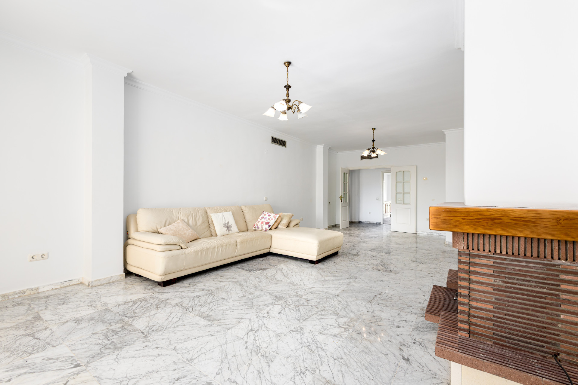 2 Bedroom Apartment in Alhaurín el Grande - Photo 23