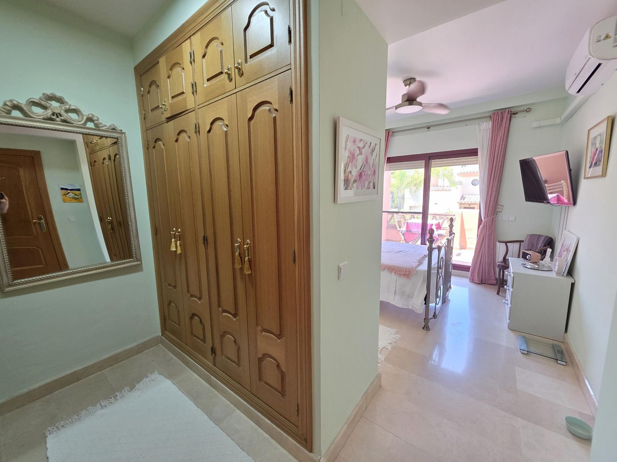 5 Bedroom Townhouse in Coín - Foto 34