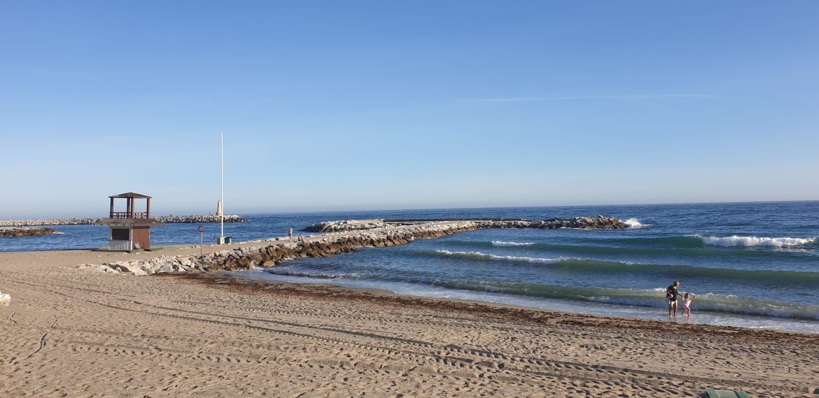 2 Bedroom Apartment in Marbella - Photo 8