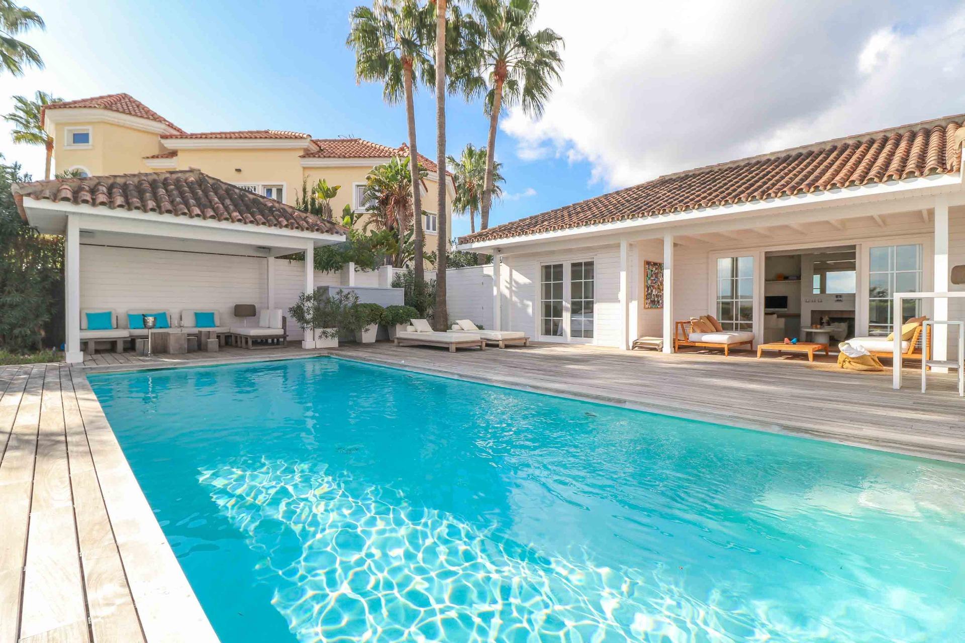 4 Bedroom Villa in Estepona - Photo 2