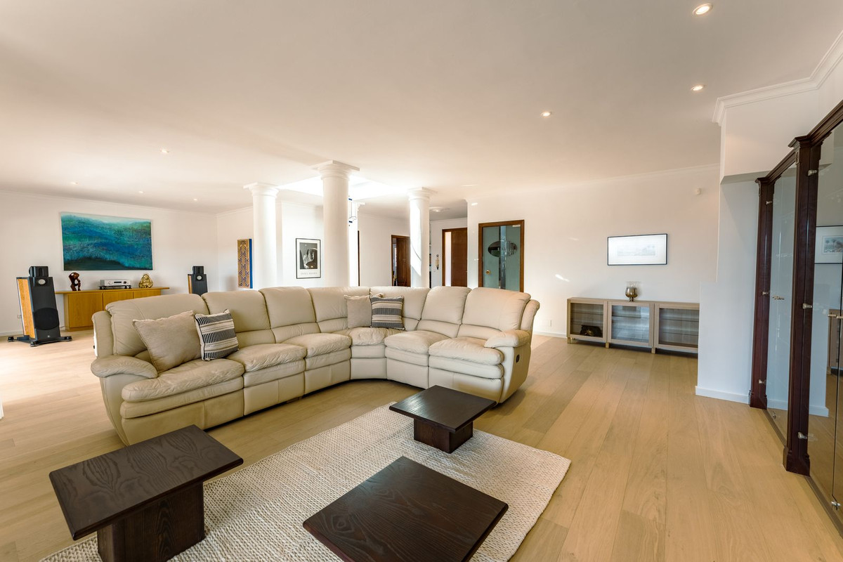 4 Bedroom Villa in Benahavís - Foto 6