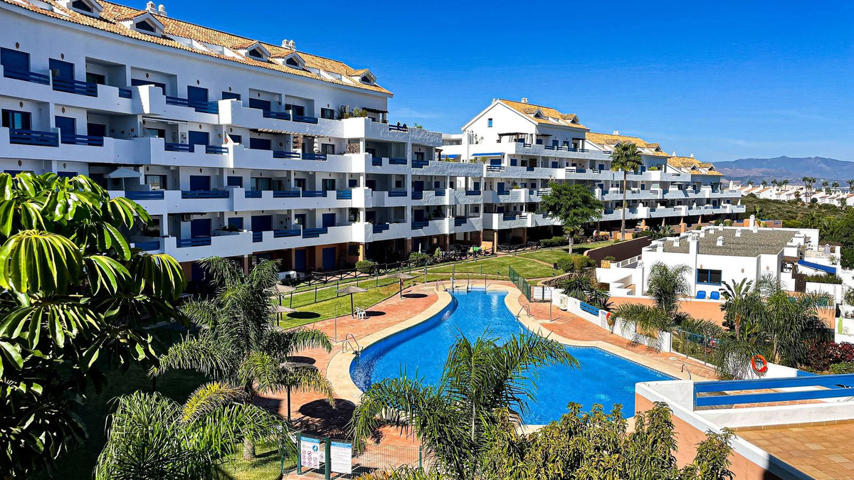 2 Bedroom Apartment in La Duquesa