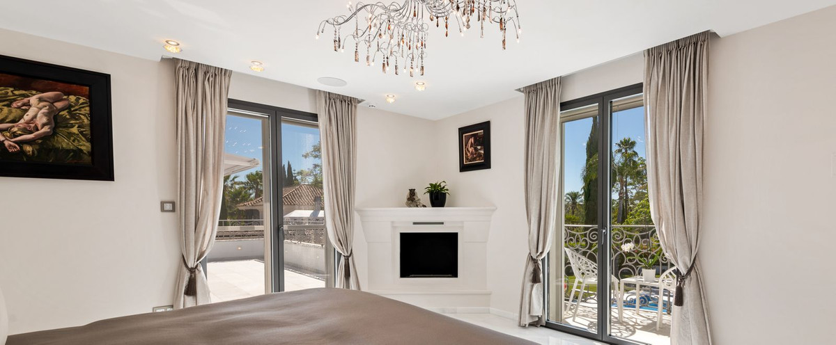 6 Bedroom Villa in Marbella - Photo 36