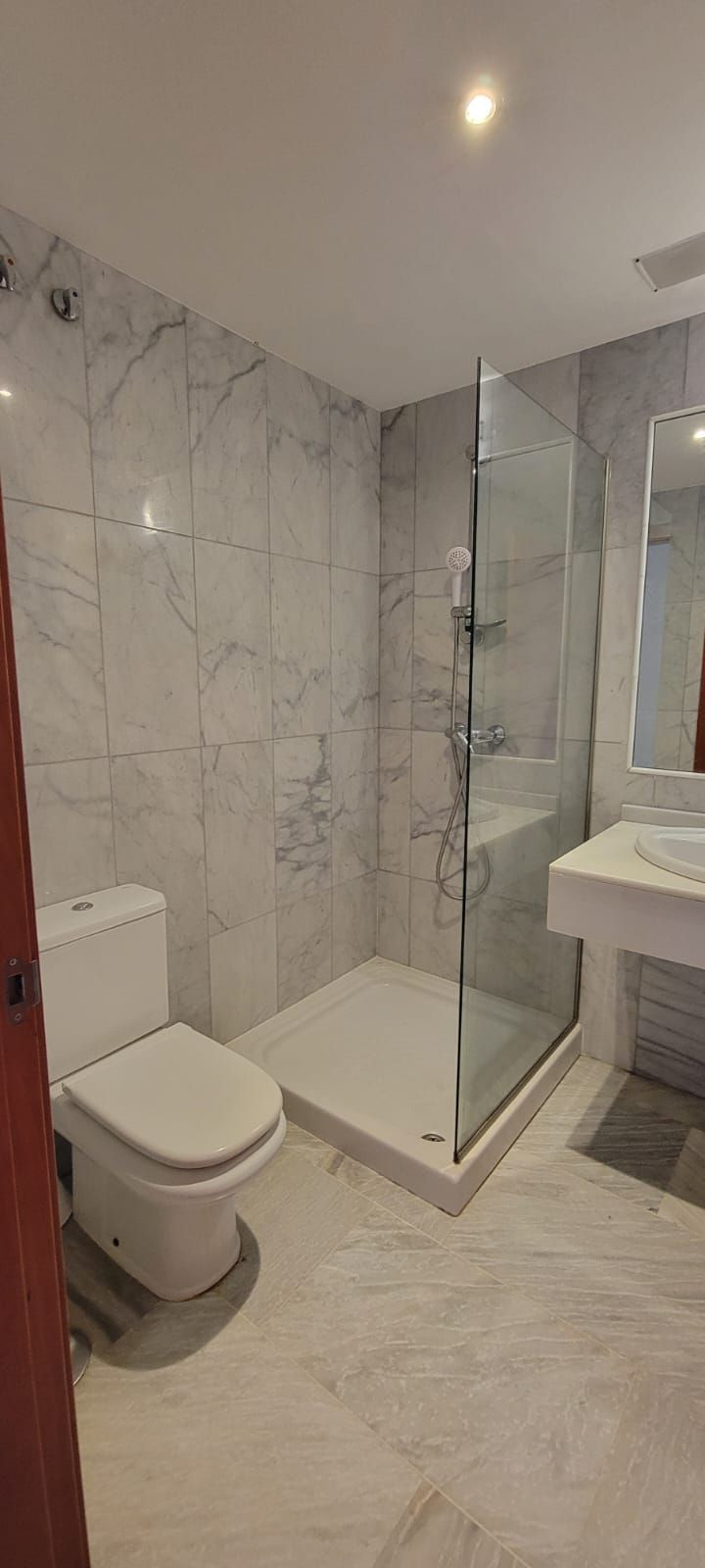 2 Bedroom Penthouse in Benahavís - Photo 49