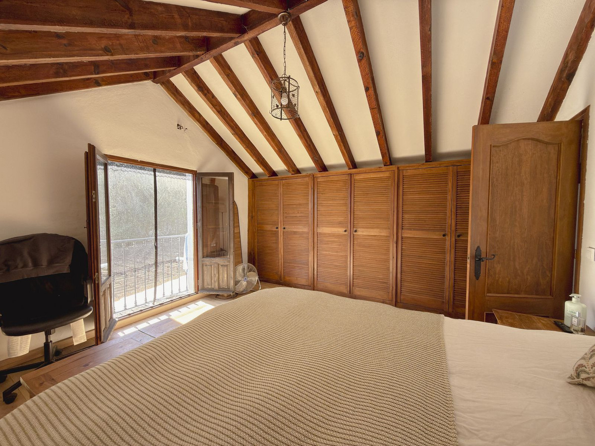 3 Bedroom Villa in Monda - Photo 17