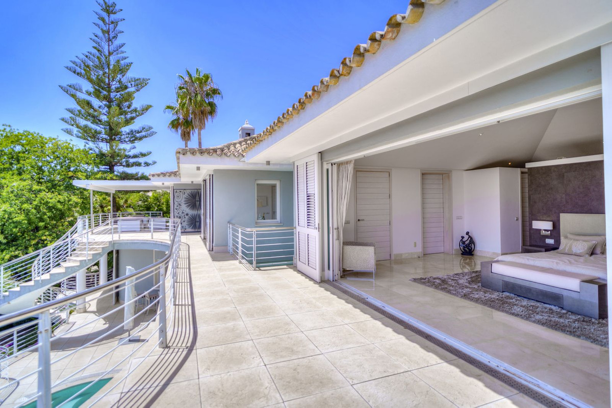 5 Bedroom Villa in Benahavís - Foto 14