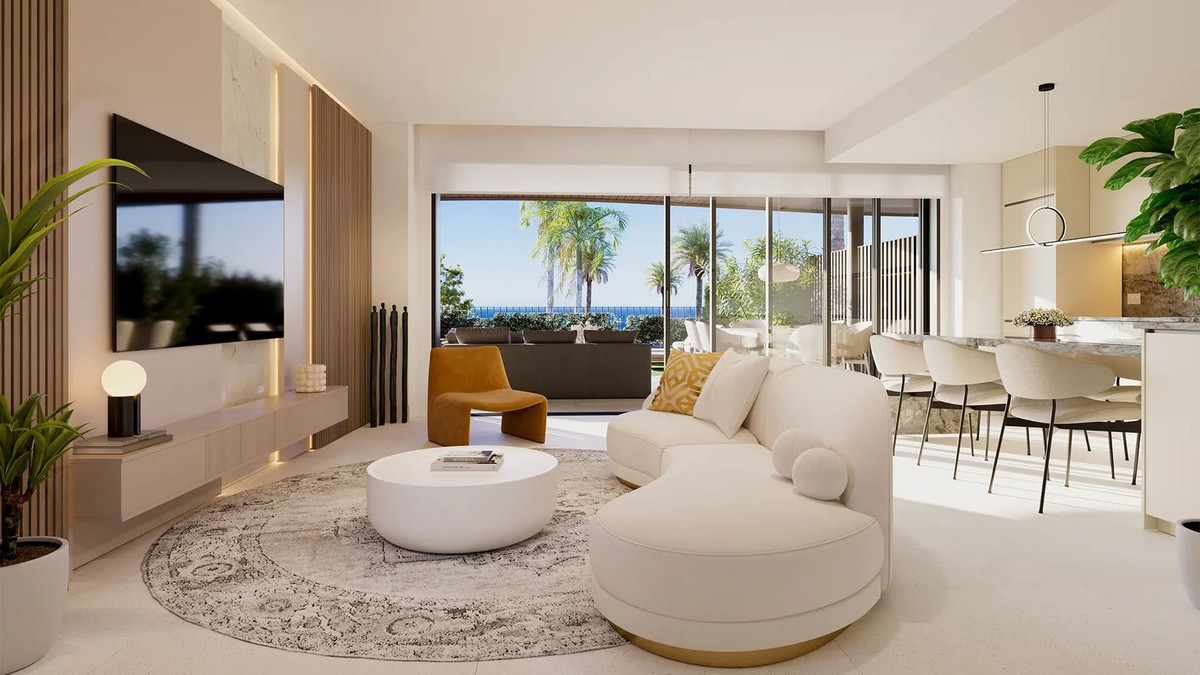1 Bedroom Apartment in Fuengirola - Photo 2