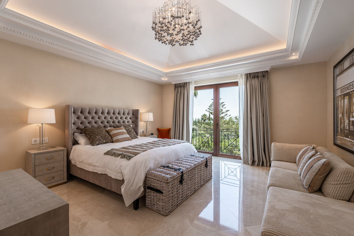 8 Bedroom Villa in Marbella - Foto 28