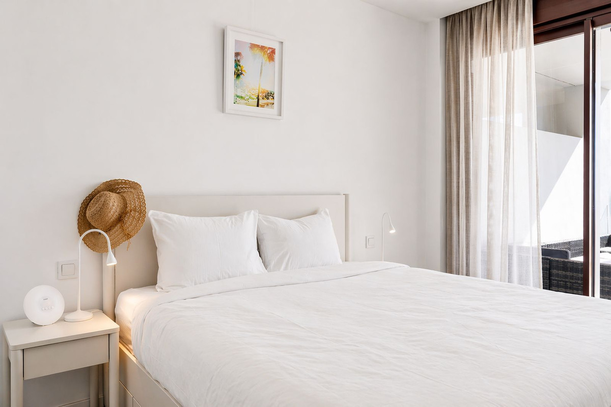 3 Bedroom Apartment in Fuengirola - Photo 13