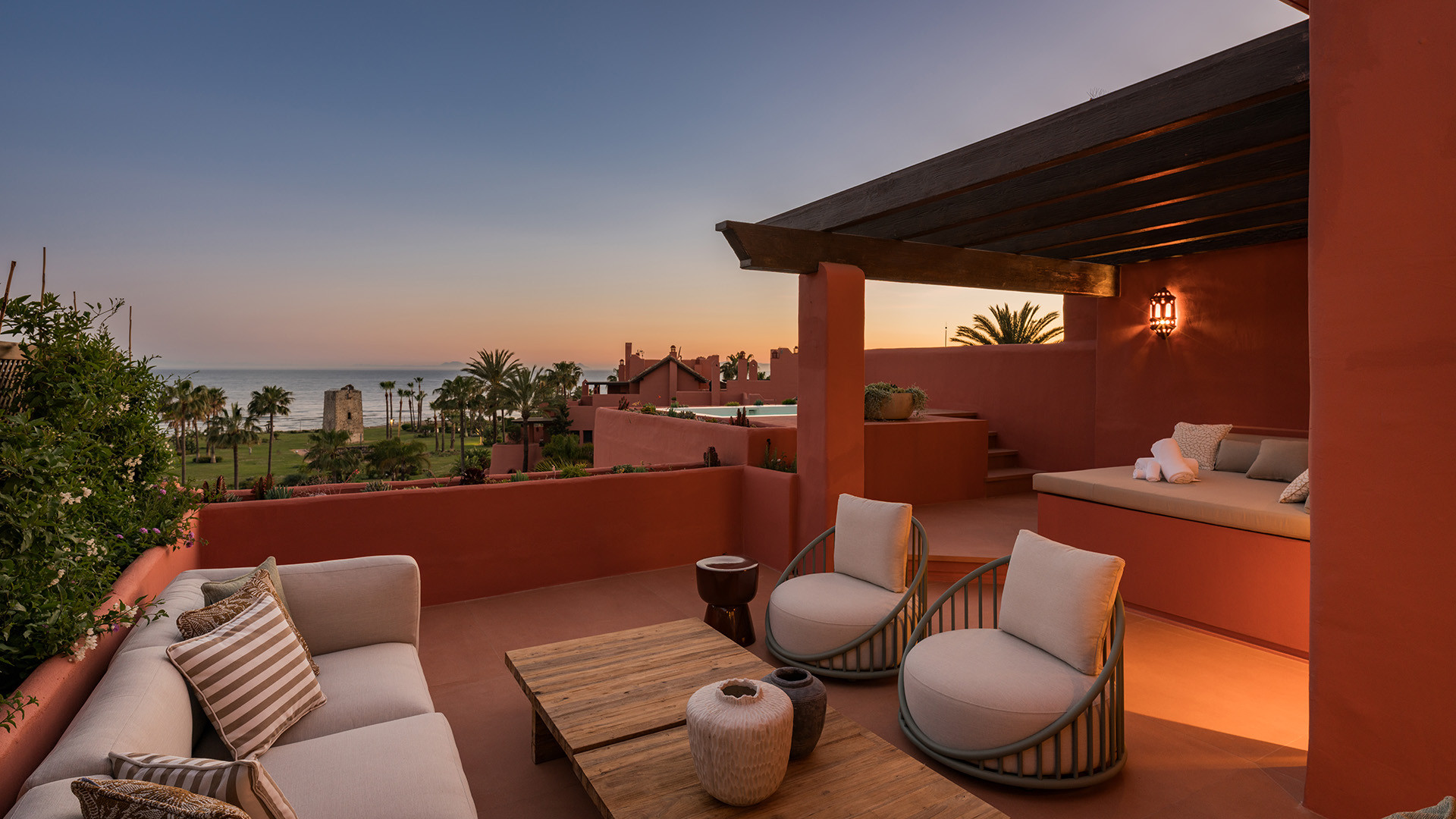 3 Bedroom Penthouse in Estepona - Photo 29